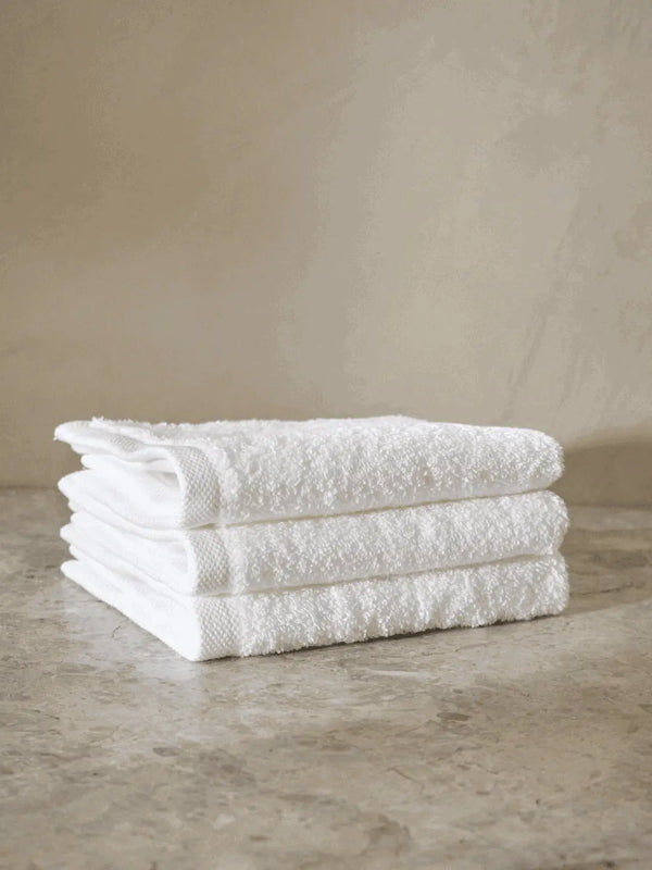 PACK OF 2) Bamboo Cotton Hand Towels